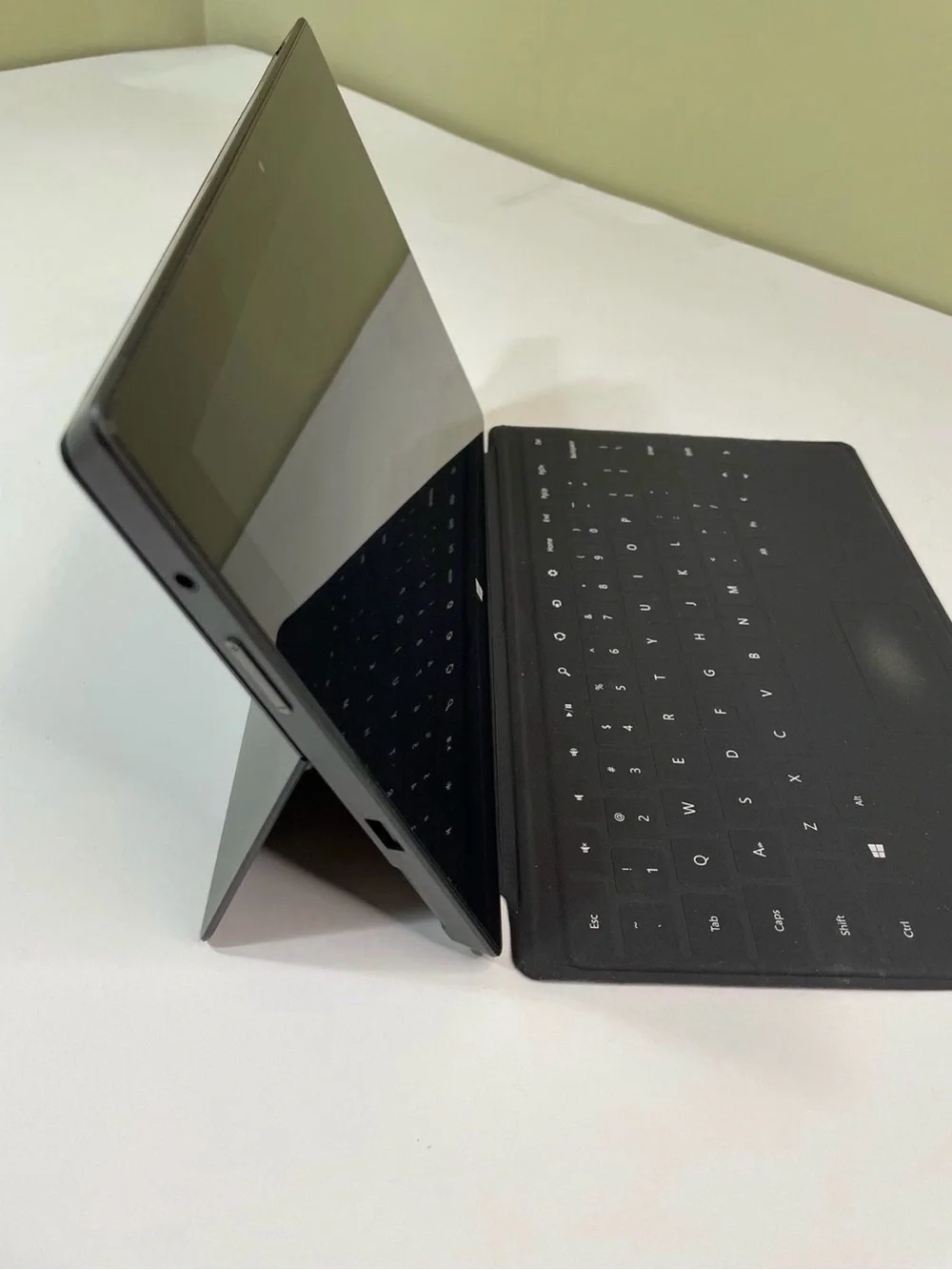 Microsoft Surface Pro 1st Generation 10.6